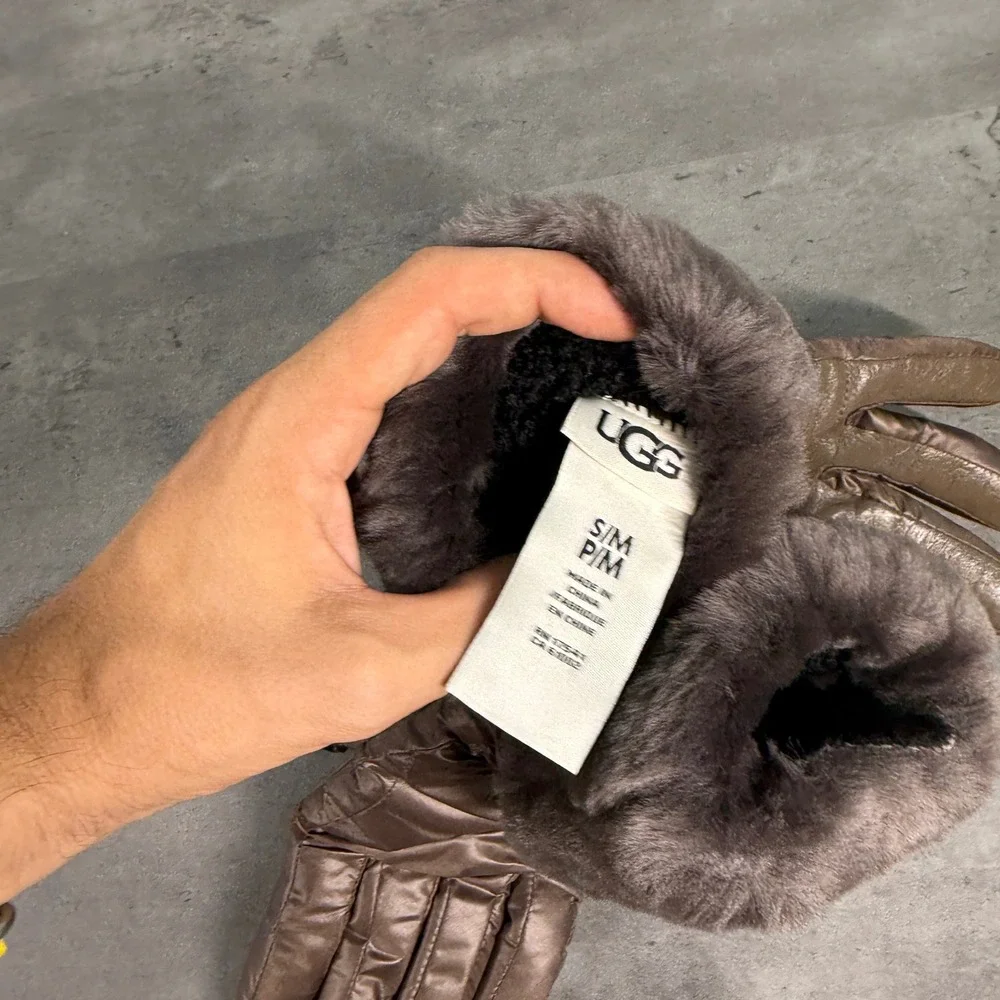 UGG Quilted Tech Gloves Women S/M Stormy Grey Bronze Brown Leather Shearling New